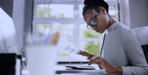 Emissão de NFe: quais os riscos do processo manual e como evitar problemas?