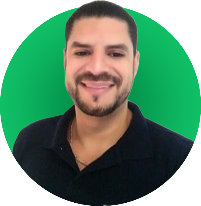 1. Profissional de contabilidade e consultoria tributária da Dootax, especialista em soluções para impostos, obrigações fiscais e obrigações acessórias, ajudando empresas a otimizar sua gestão fiscal.